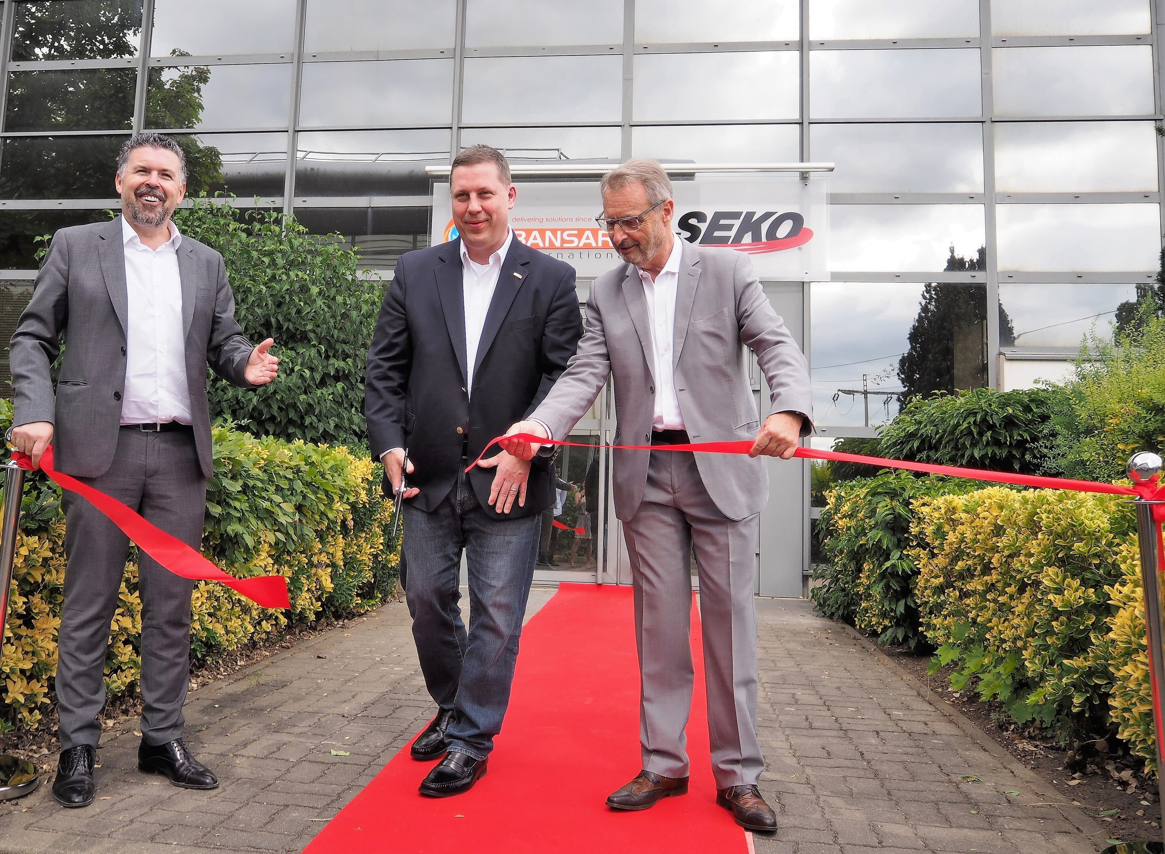 Seko I Bansard Ris-Orangis Opening | De gauche à droite, Simon PINTO–Président de Bansard International, James GAGNE–Président et Directeur Général de Seko Logistics, Patrick SEVIAN–Président de Sagemcom 